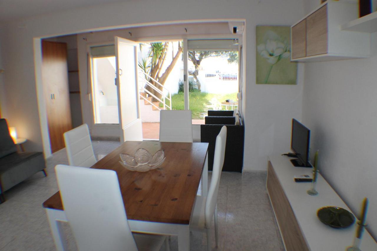 Agi Port De Rosas Apartment Ngoại thất bức ảnh