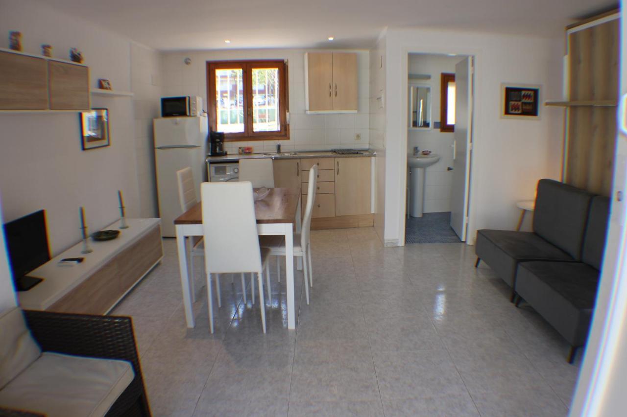 Agi Port De Rosas Apartment Ngoại thất bức ảnh