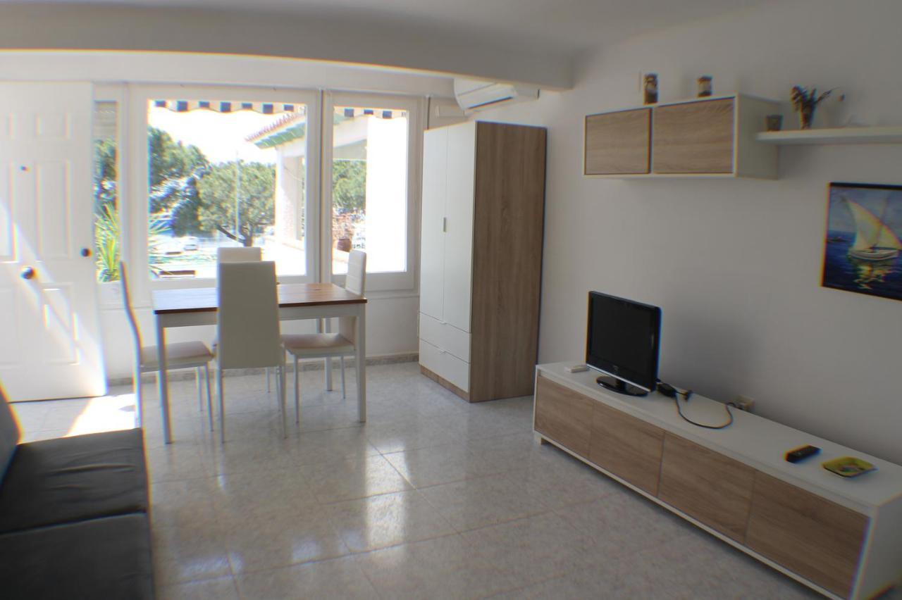Agi Port De Rosas Apartment Ngoại thất bức ảnh